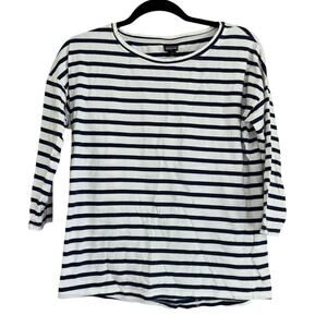 Patagonia Navy White Striped 1/4 Sleeve T Shirt Women’s M Casual Classic Outdoor